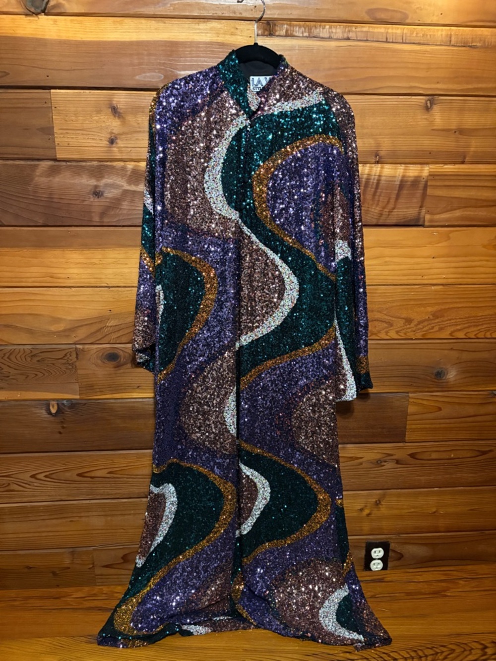 La Vie Style House En Rose Multicolor Sequin Wave Dress in Purple, Green, Gold - Picture 8 of 8